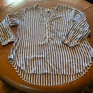 Womens Old Navy tunic shirt